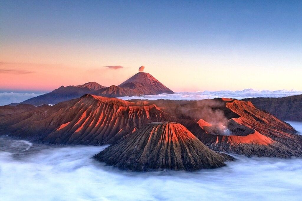 PAKET WISATA BROMO